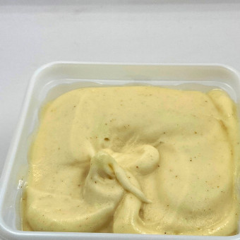 Crème glacée aux œufs frais. Vanille de Madagascar - 0,5 litre