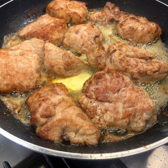 Belle Noix de ris de veau de lait rôtie au poêlon